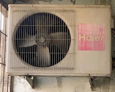 AC FOR SELL