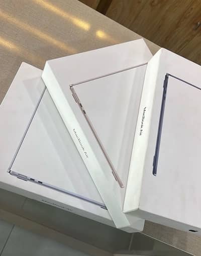 Brand New MacBook Air 13.6” M3 Ram 8 or 24 GB SSD 512 apple warranty