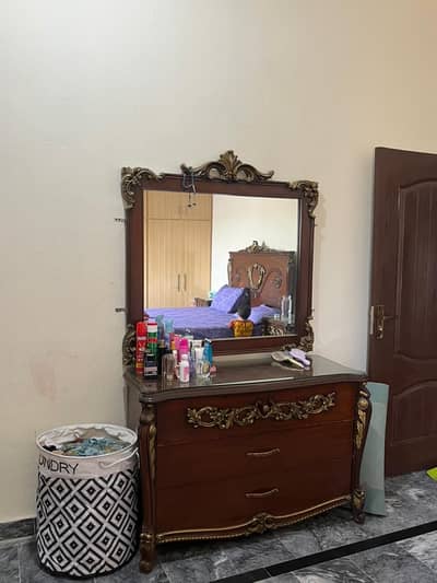 Solid wood bed King size For sale