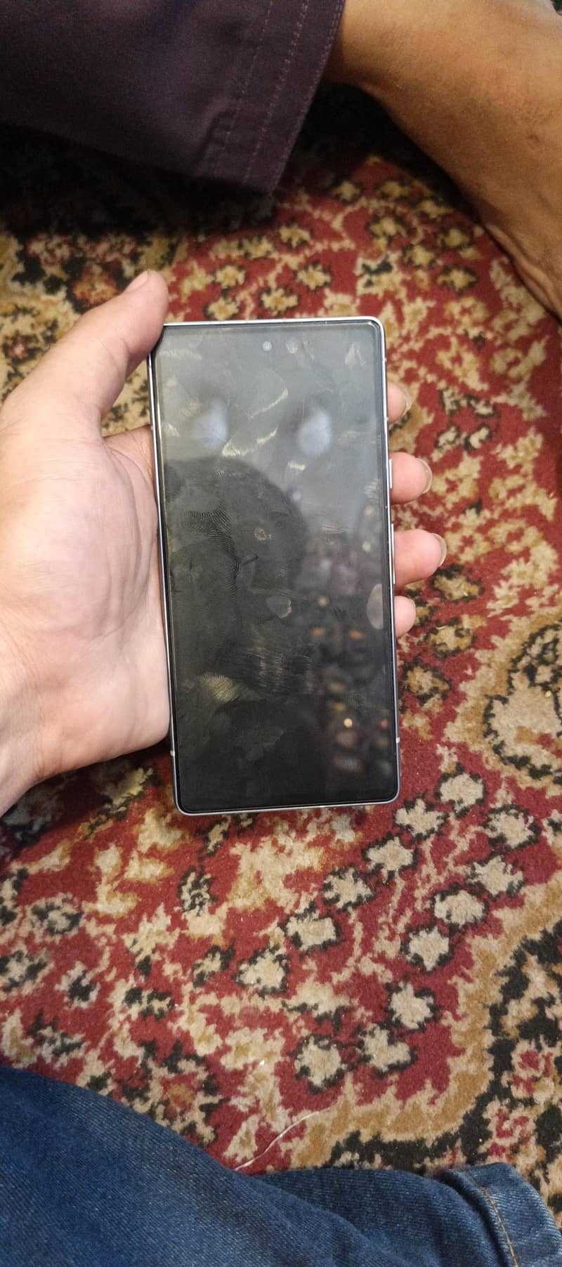 Google Pixel 7a 2
