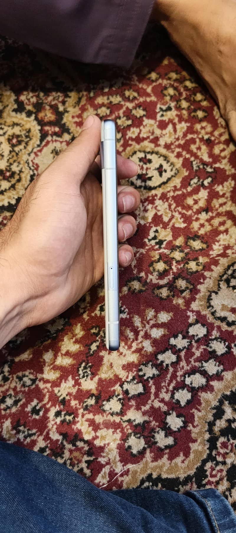 Google Pixel 7a 3