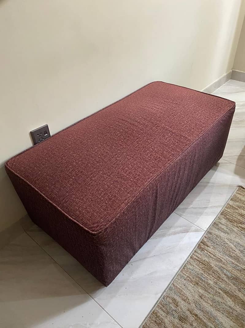 Sethi sofa 0