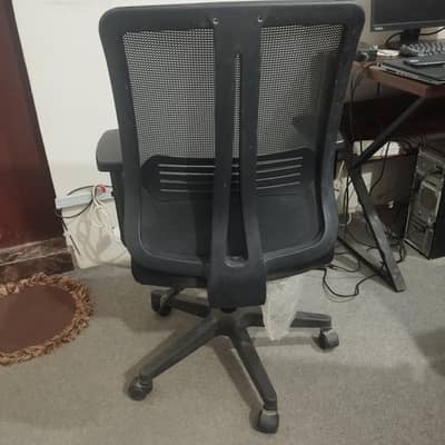 Premium Ergonomic Mesh Office Chairs (15 Available) Good Condition