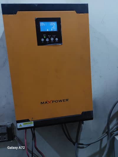 Solar Inverter & 10 350 watt plates