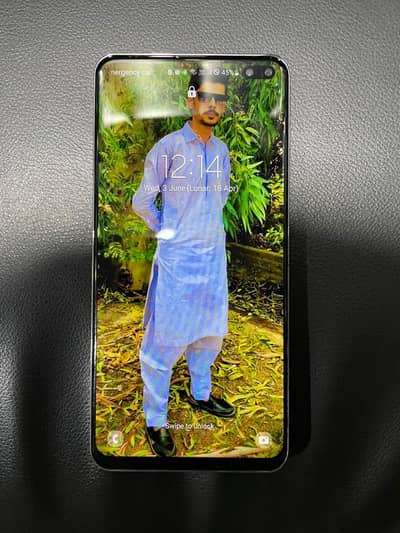 Samsung galaxy S10 plus 8 GB 512 GB