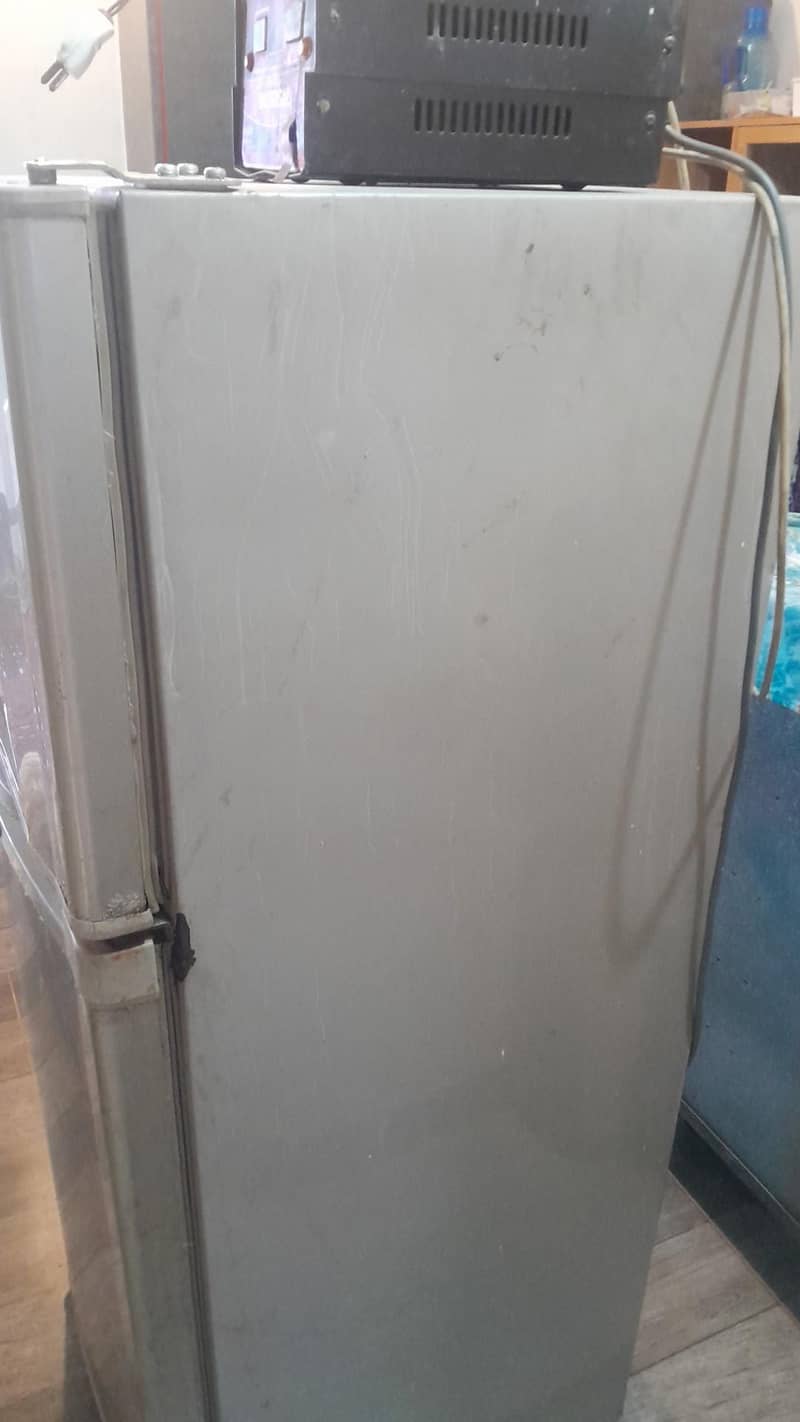 refrigerator 4
