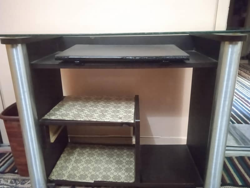 computer trolley 0