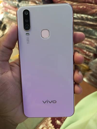 Vivo Y17