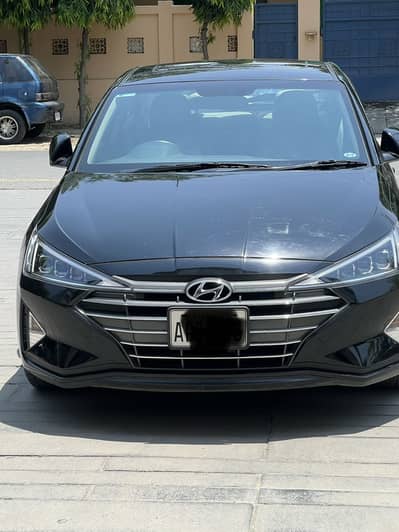 Hyundai Elantra 2022