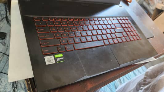 MSI 17F14 | i5 10th H | nvida Gta 1650 ddr6|