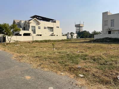 W Block 1 Kanal Plot at investor price available for sale