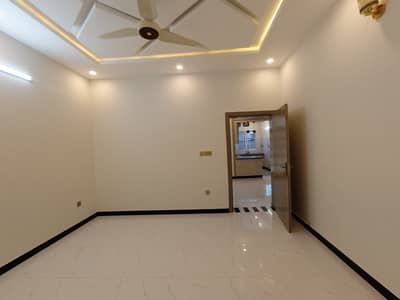 Upper Portion Brand New House For Rent in I11/2 Islamabad Near to mini markaz Masjid park Best location More Three options available