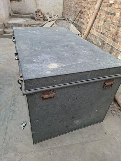 sandook iron trunk patti used good condition