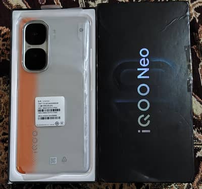 iQoo Neo 10 / Refmi K80 Ultra