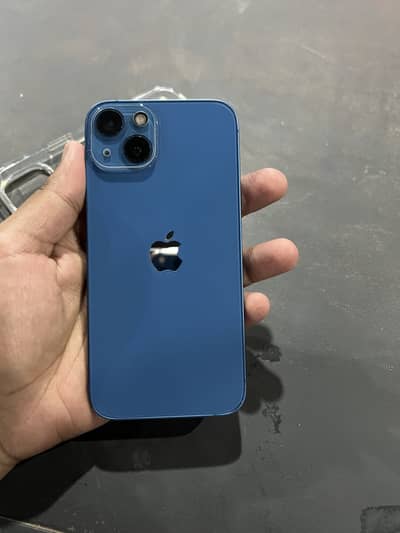 Apple iPhone 13