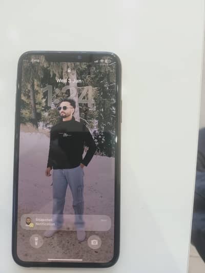 iphone 11 pro max dual approwe wth box