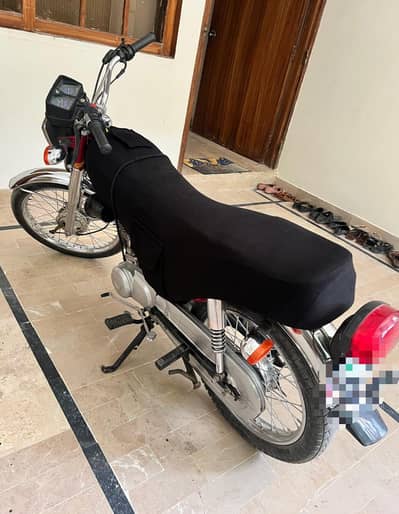 125 For sell in Karachi Honda hyd no