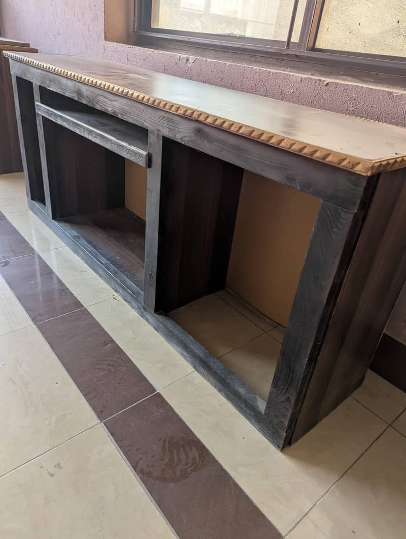 Wooden Computer Table 1
