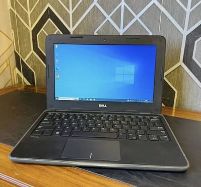 Dell Latitude 3180 4gb ram 128gb ssd Windows 10