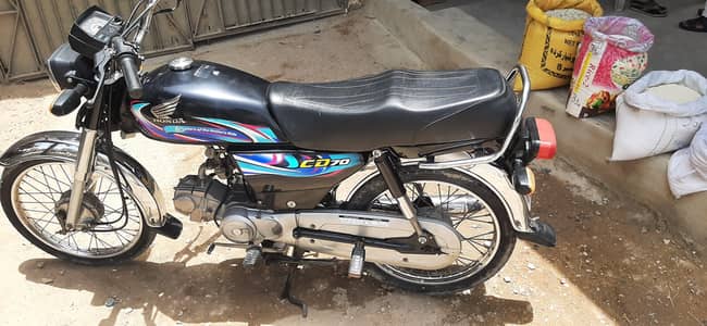 0371 1366671 Honda 2023/24  location tandoallahayar