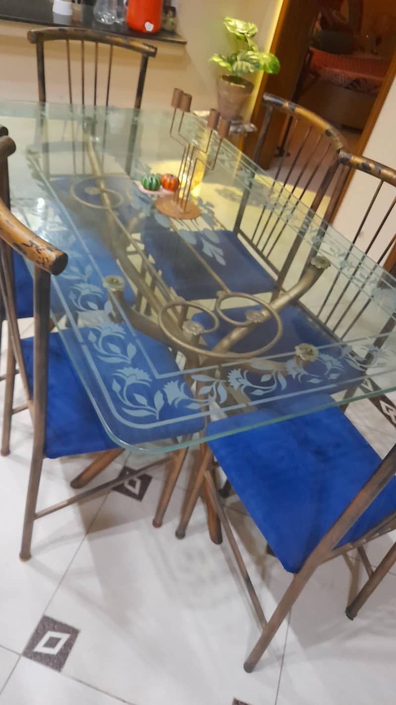 dinning table 0