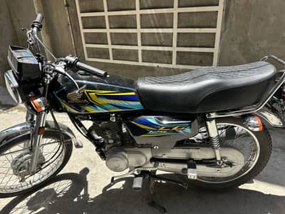 Honda 125 black 2026