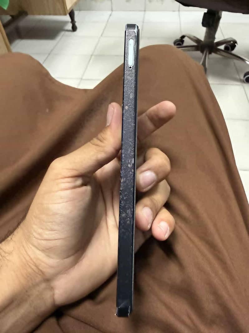 Realme Note 60 6