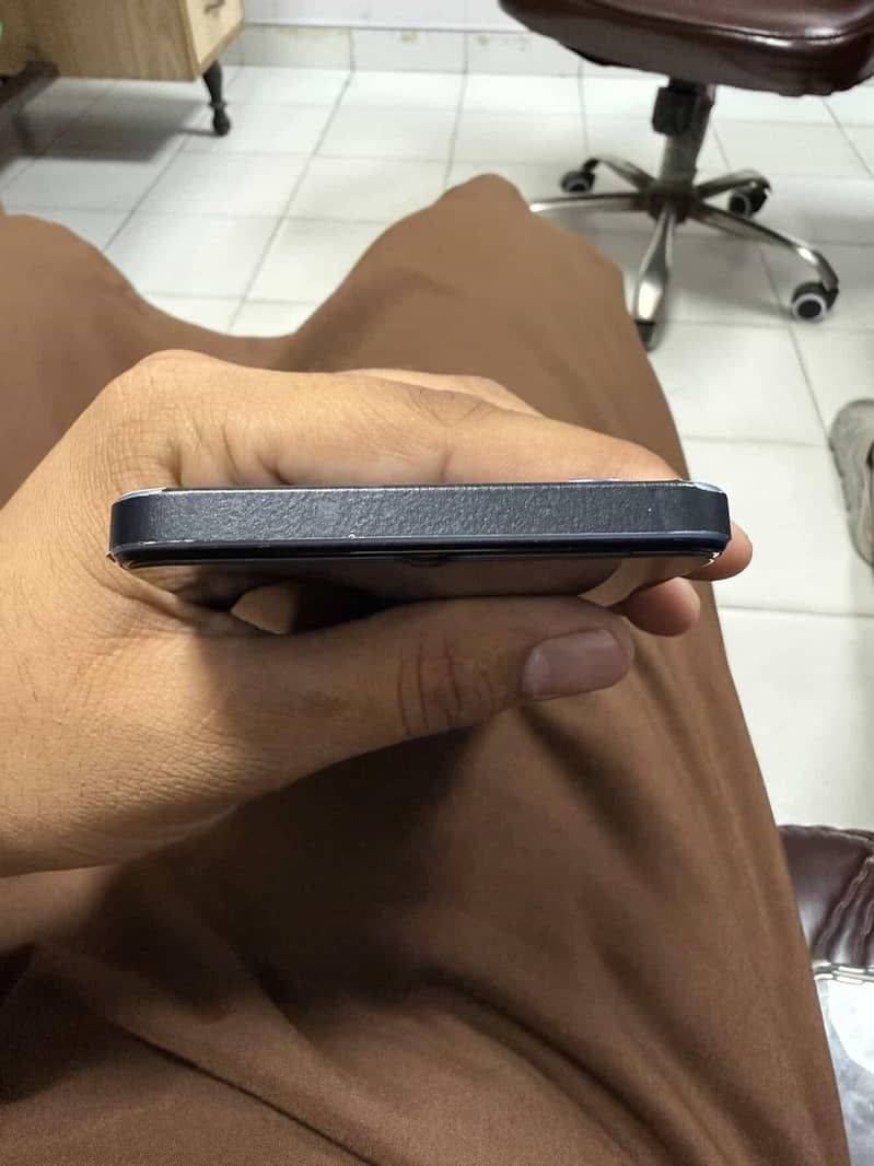 Realme Note 60 10