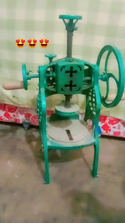 ice crushing machine
