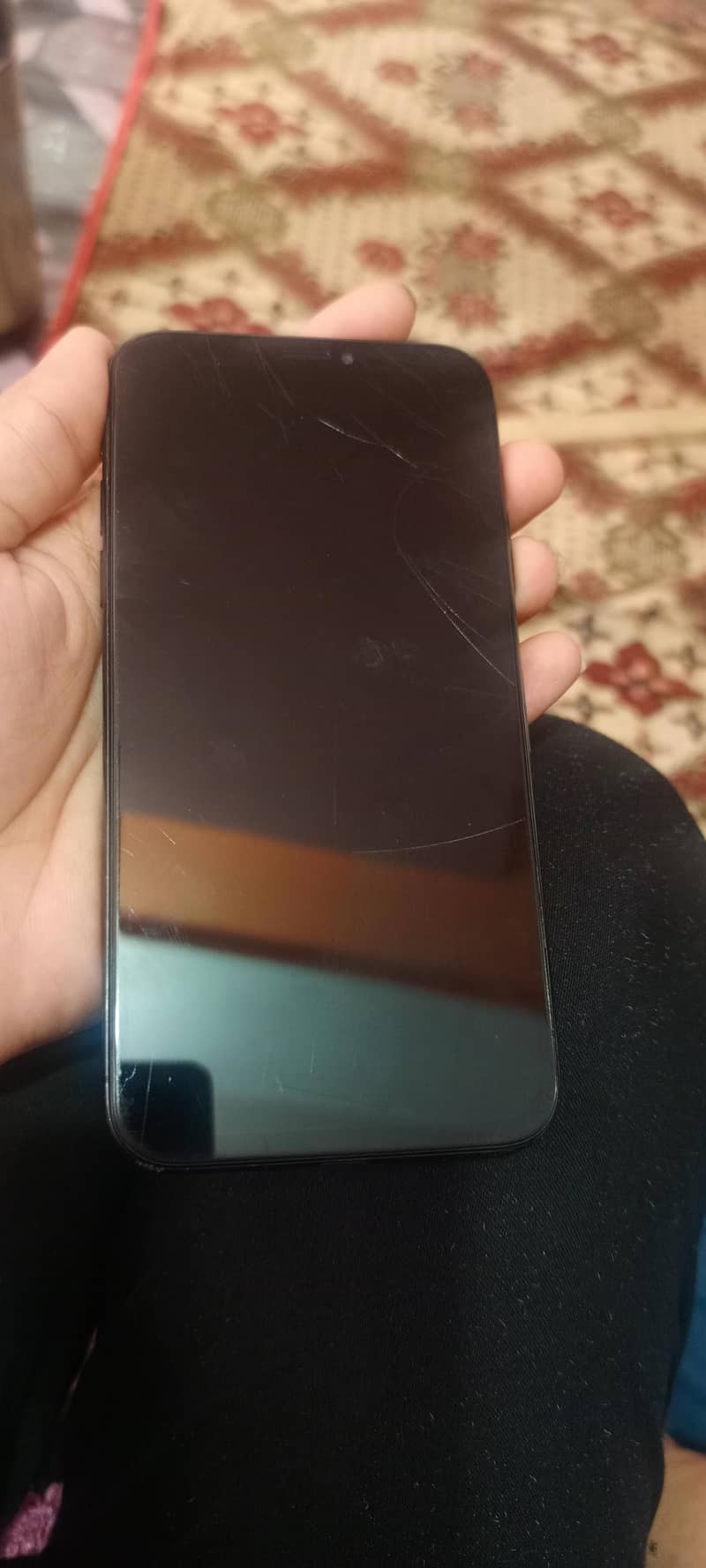 Apple iPhone X 4