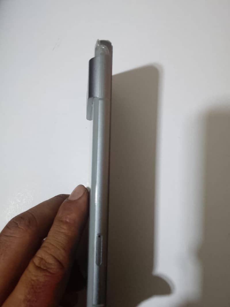 Google Pixel 8 3