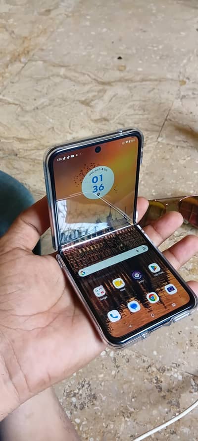 Motorola Razr 40