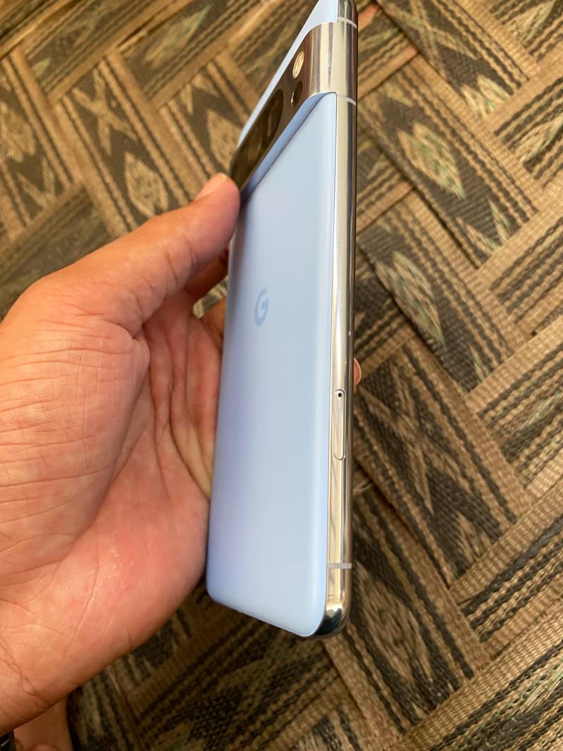 Google Pixel 8 Pro 3