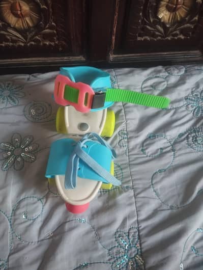 skating sandle  for girls and boys both