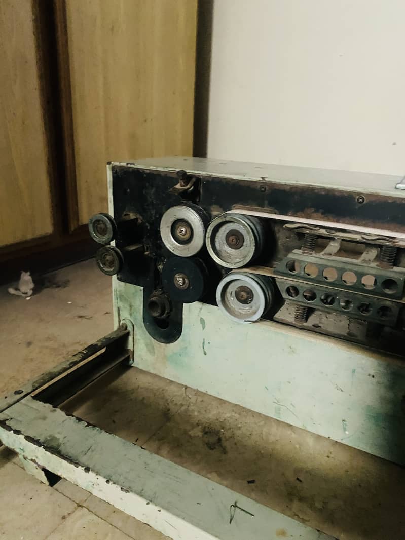 Sealing Machine 3