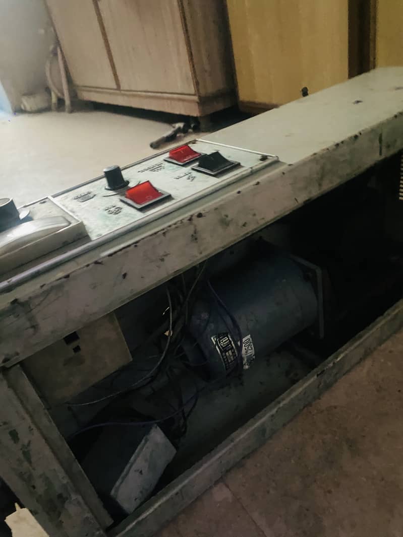 Sealing Machine 4