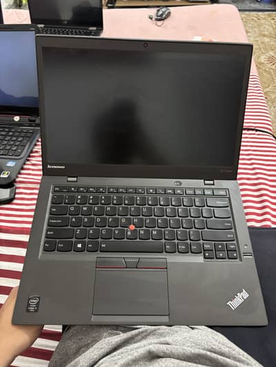 Lenovo ThinkPad X1 Carbon 3rd Gen (Core i7) Panel and RAM issue