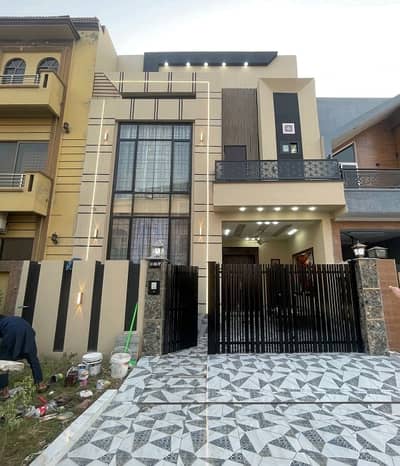 Prime Location House Of 5 Marla Available In Citi Housing Society