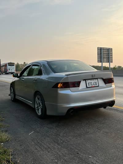 Honda Accord CL9