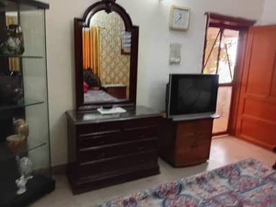 pechs block 2 one bad bath fully furnished. no kitchen only for job single man