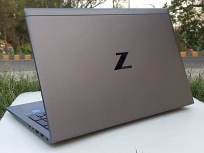 Hp Zbook Firefly G8 Workstation Core i7 11th gen 4gb Nvidia Touch 15.6