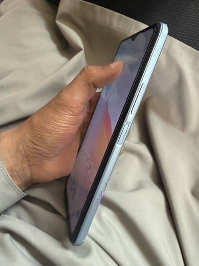 Vivo Y33