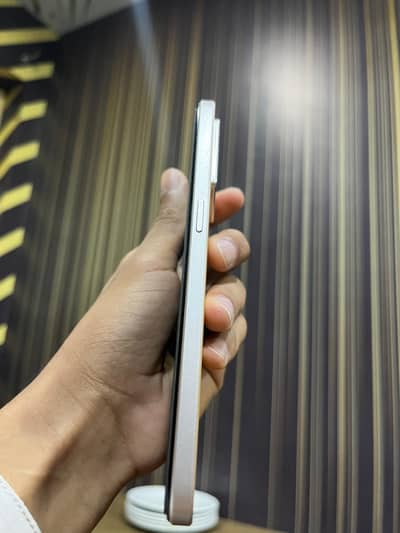 OPPO F21 Pro