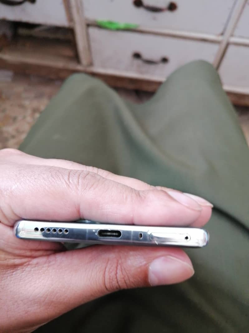 Tecno CAMON 40 Pro 5