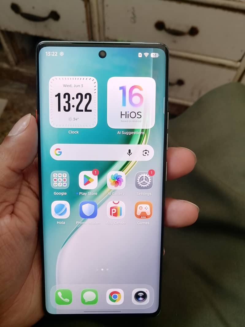 Tecno CAMON 40 Pro 6