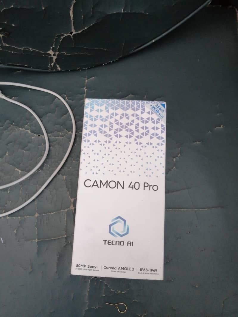 Tecno CAMON 40 Pro 8