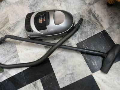 Hitachi Japanese Vacuum