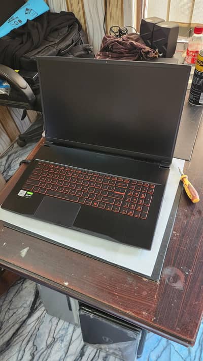 MSI 17F14 | i5 10th H | nvida Gta 1650 ddr6|