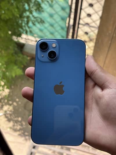 Apple iPhone 13
