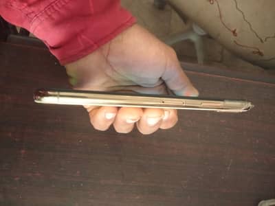 Iphone xs max pta approved 64 GB all ok betry halth 82